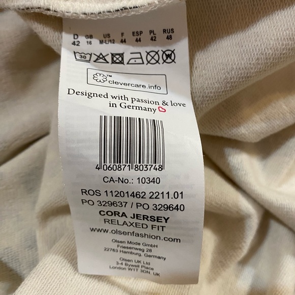 Olsen Womens animal print sweatshirt. Size Medium-Large - Picture 4 of 8